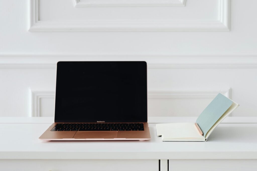 Jenni AI vs Elicit comparison for thesis research and academic writing.
