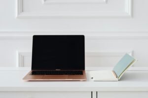 Jenni AI vs Elicit comparison for thesis research and academic writing.